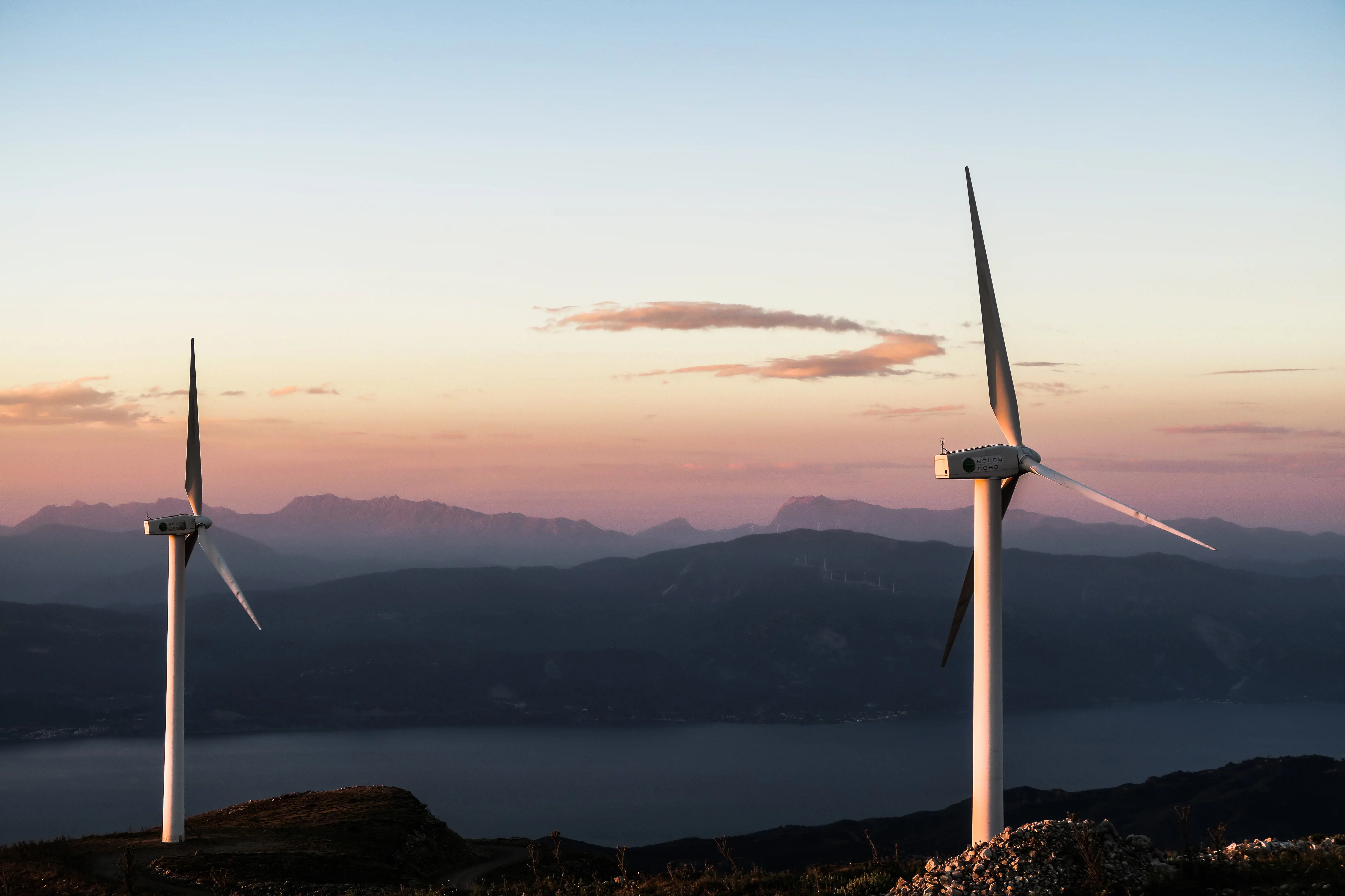 Wind Farm Night | Novicell, Digitalt konsulenthus