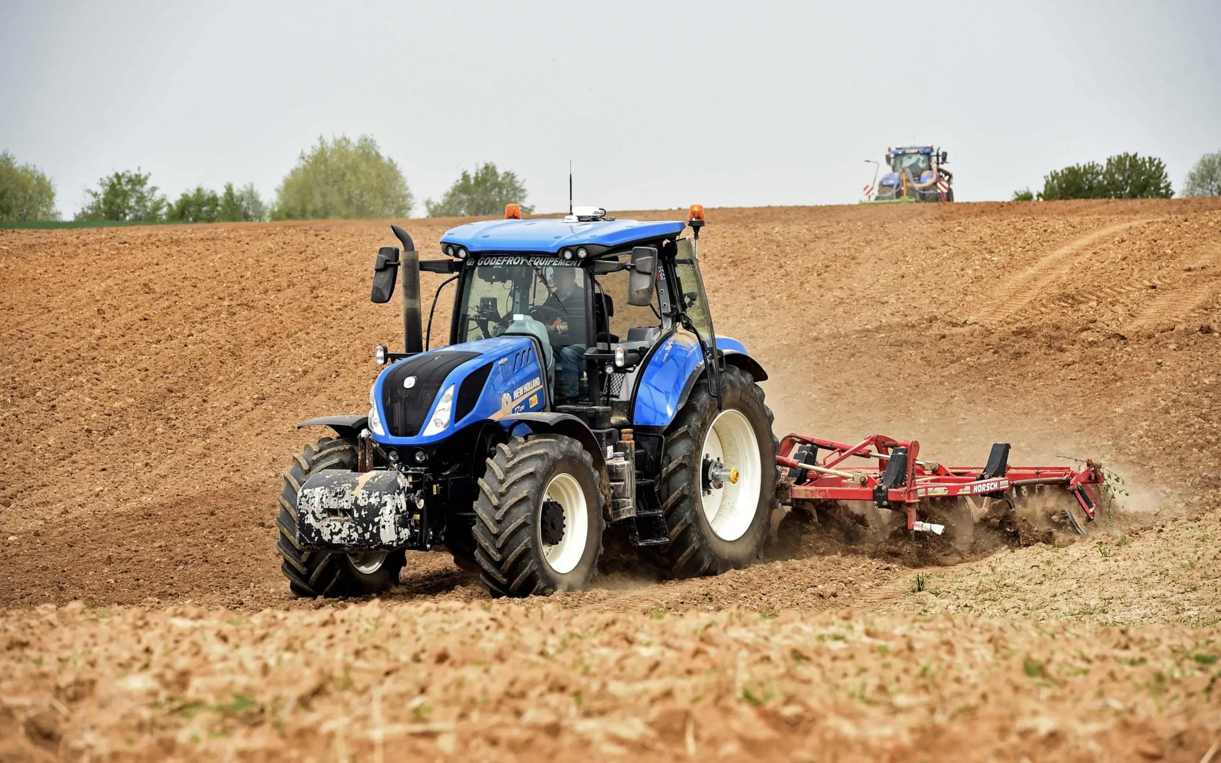 Spaldings Tractor (1) Spaldings Tractor (1)